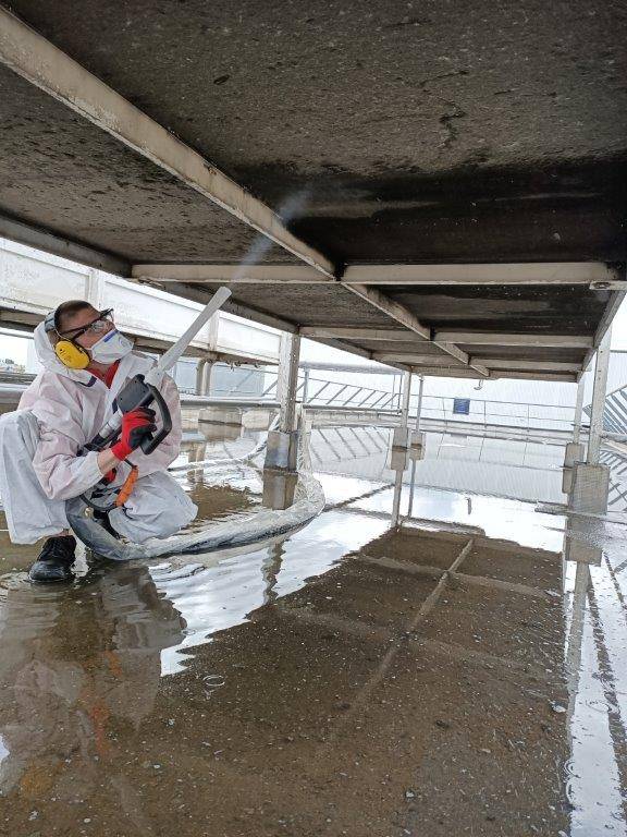 Ignifugation d'un bardage en bois d'un intermarché à murat dans le cantal